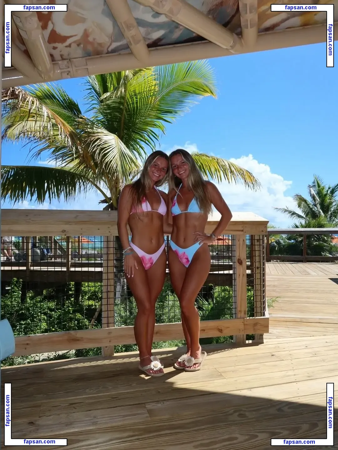 Emily Sentner голая фото #0019 с Онлифанс