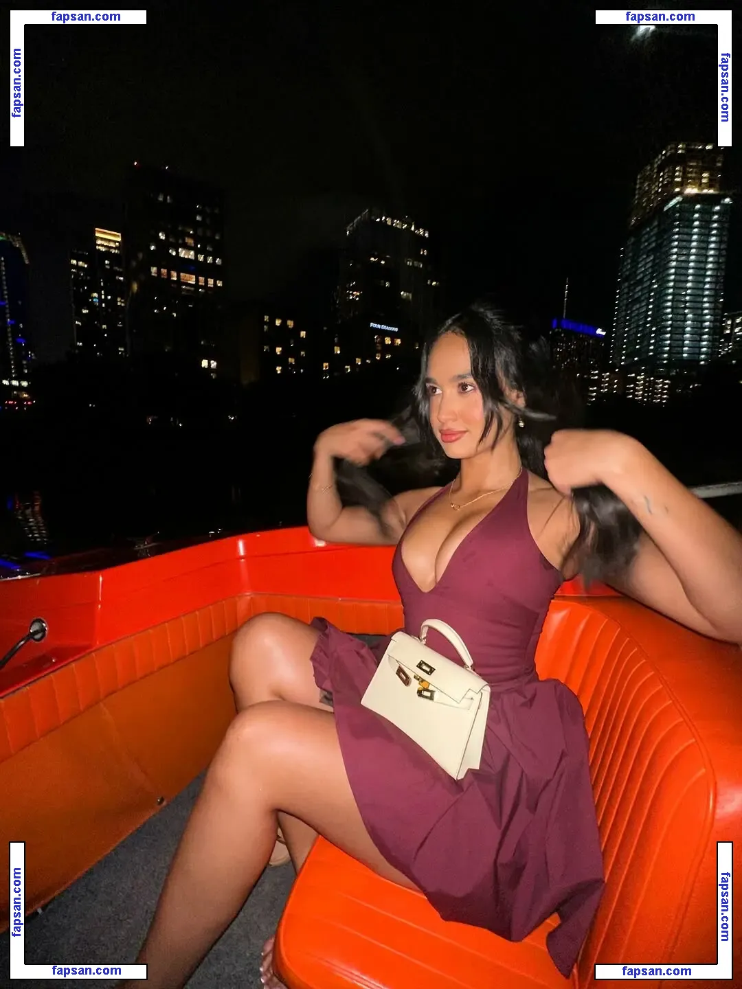 Emily Tosta голая фото #0228 с Онлифанс