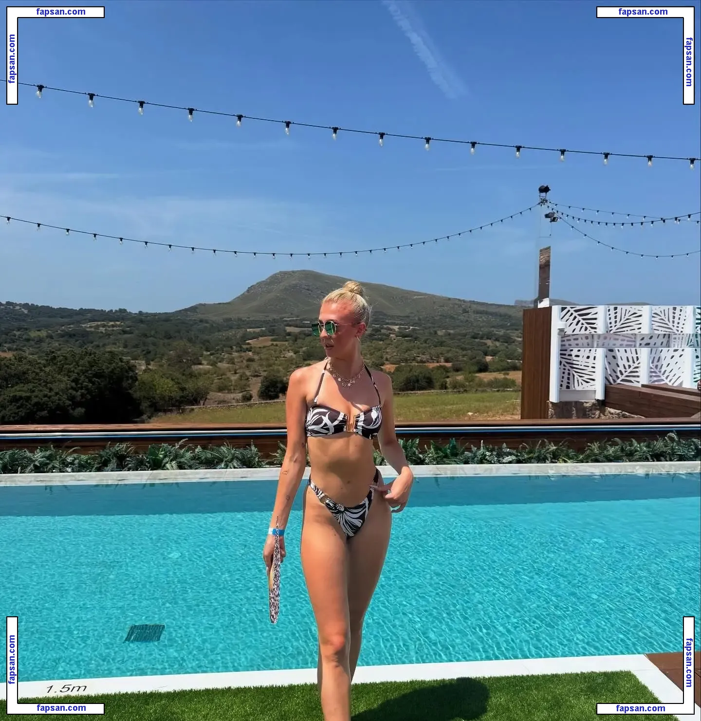 Emily Wallbank nude photo #0003 from OnlyFans