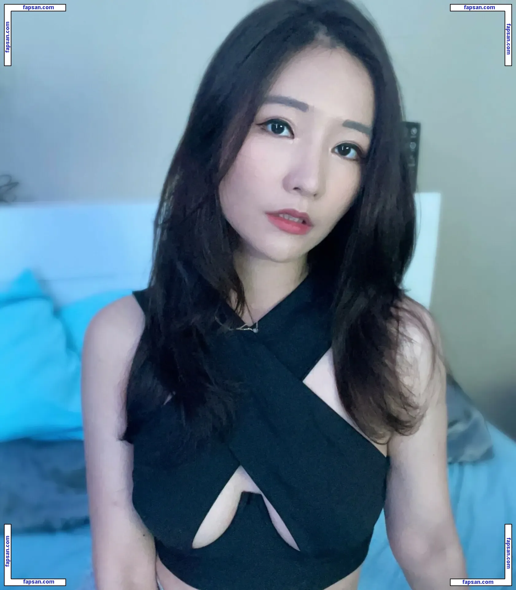 Emily Wang nude photo #0001 from OnlyFans