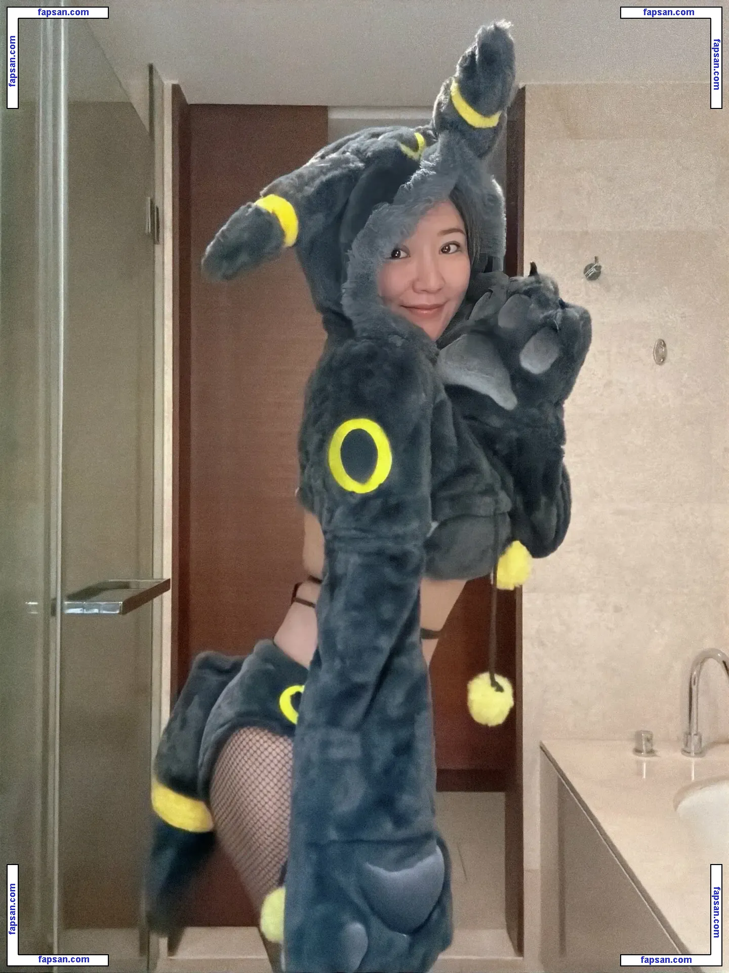 Emily Wang nude photo #0042 from OnlyFans