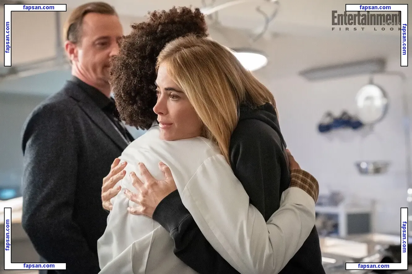 Emily Wickersham (NCIS) голая фото #0001 с Онлифанс