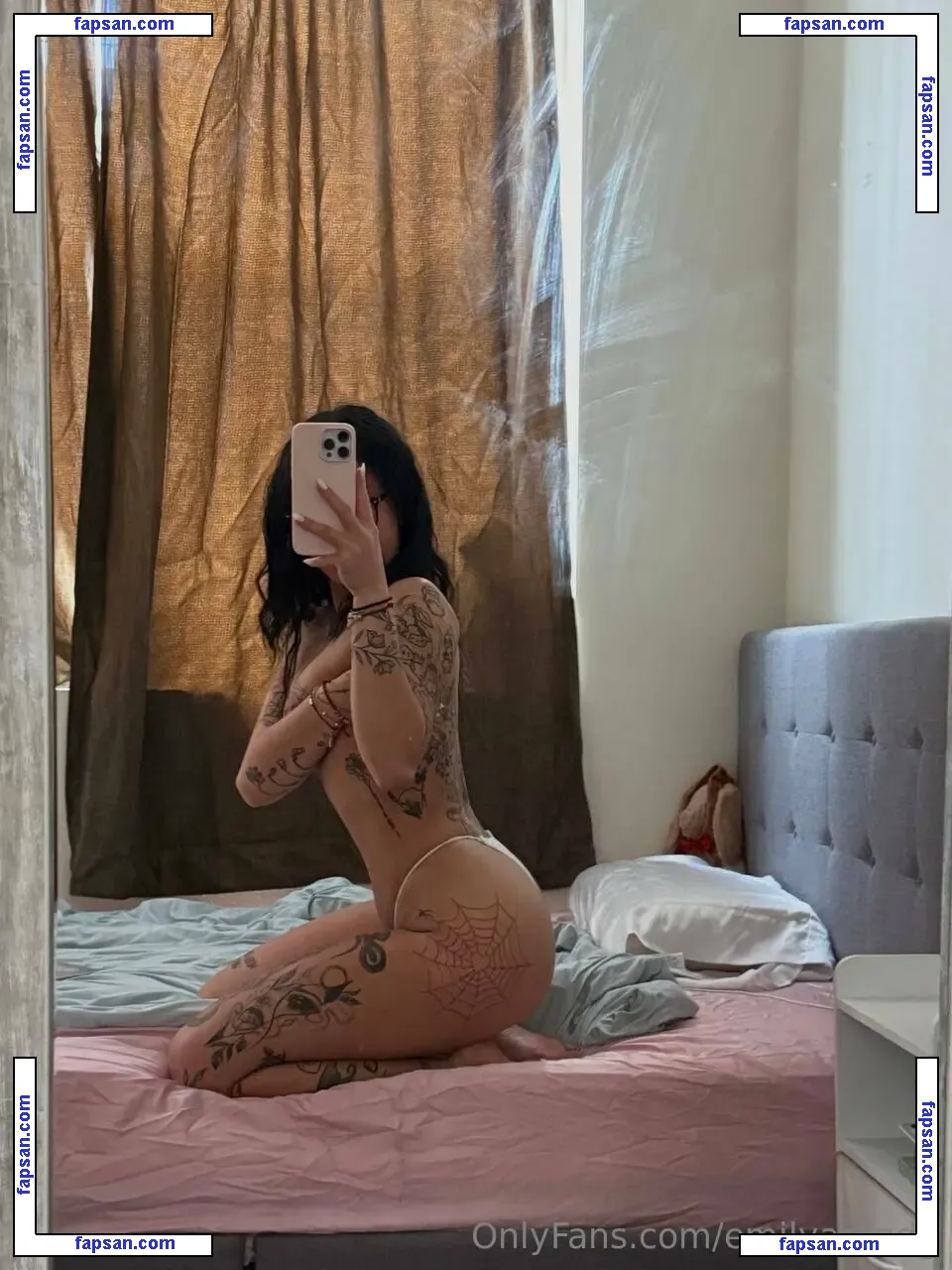 Emilyafeng nude photo #0005 from OnlyFans