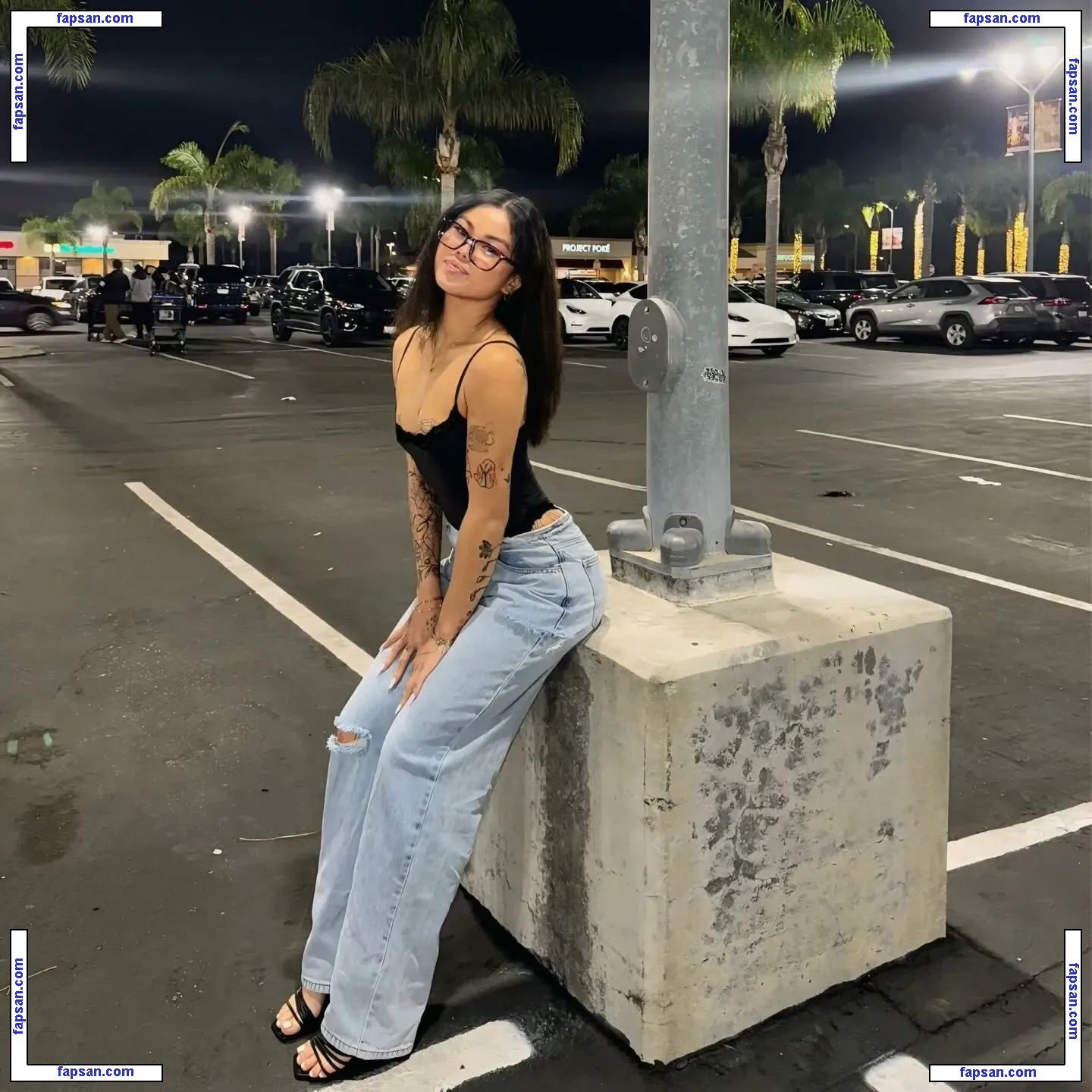 Emilyafeng nude photo #0011 from OnlyFans