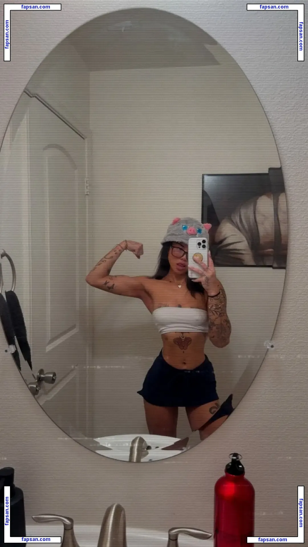 Emilyafeng nude photo #0019 from OnlyFans