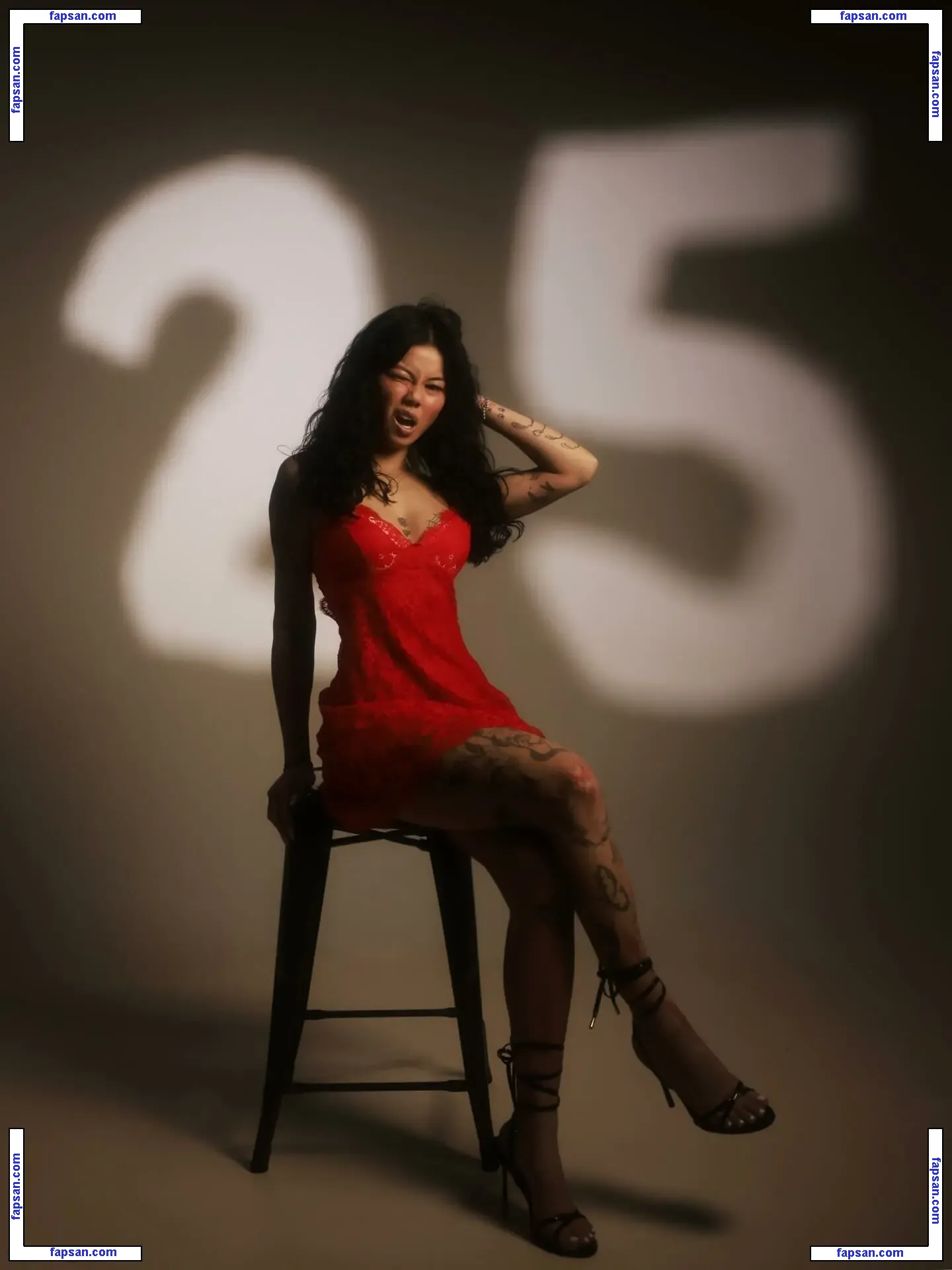 Emilyafeng nude photo #0023 from OnlyFans