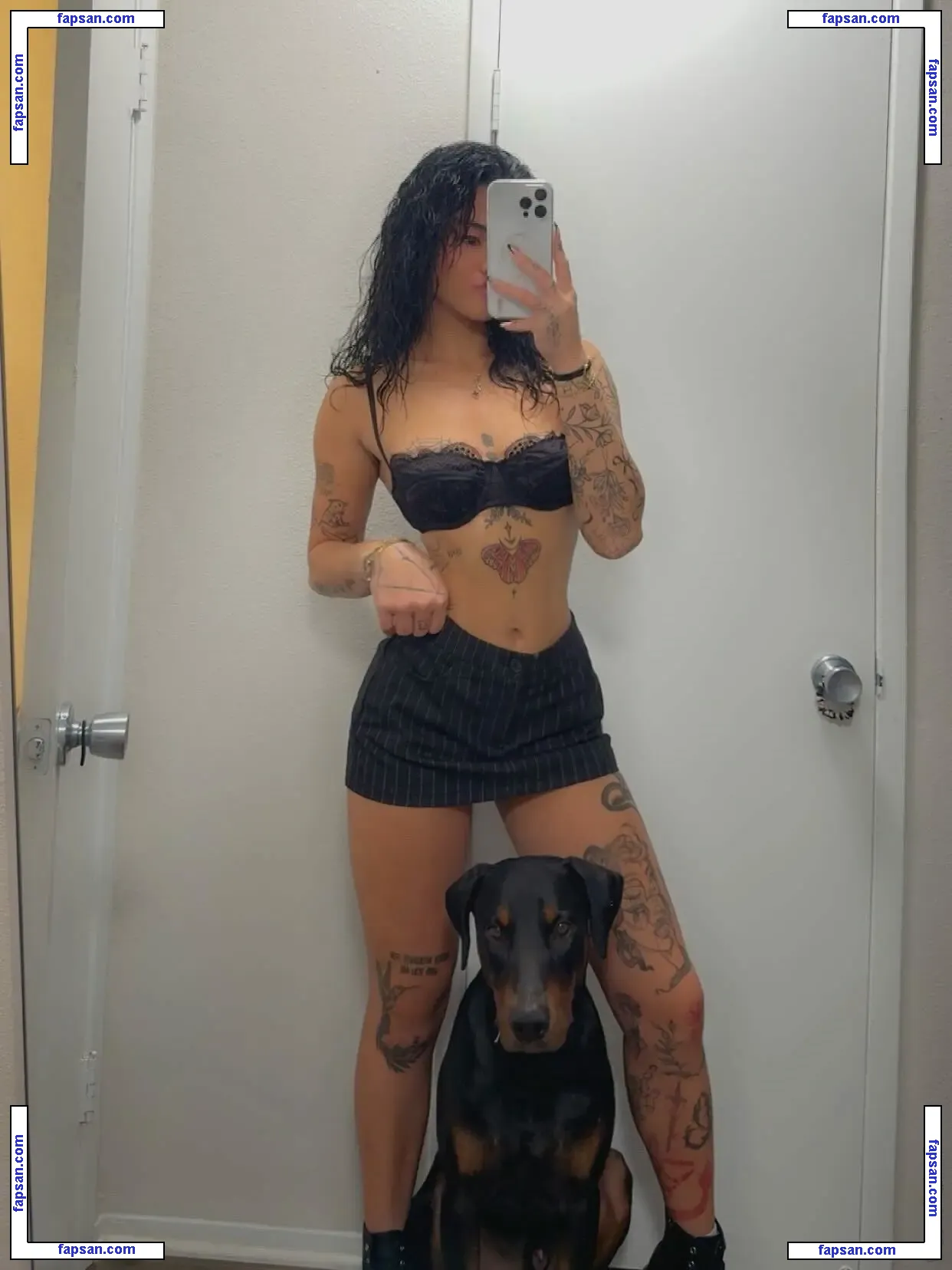 Emilyafeng nude photo #0025 from OnlyFans