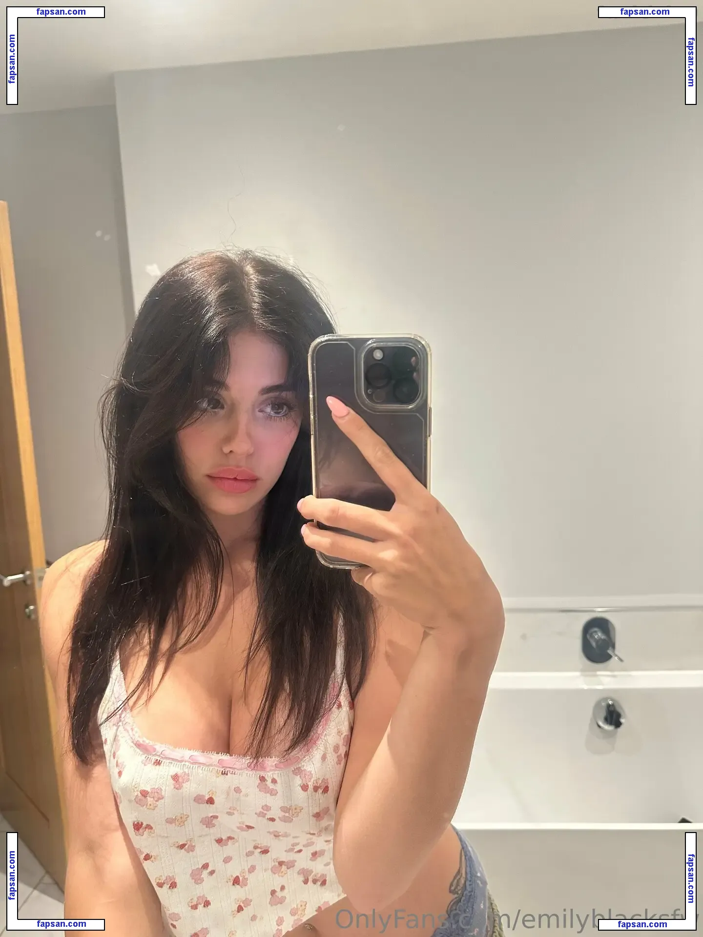 emilyblacksfw nude photo #0005 from OnlyFans