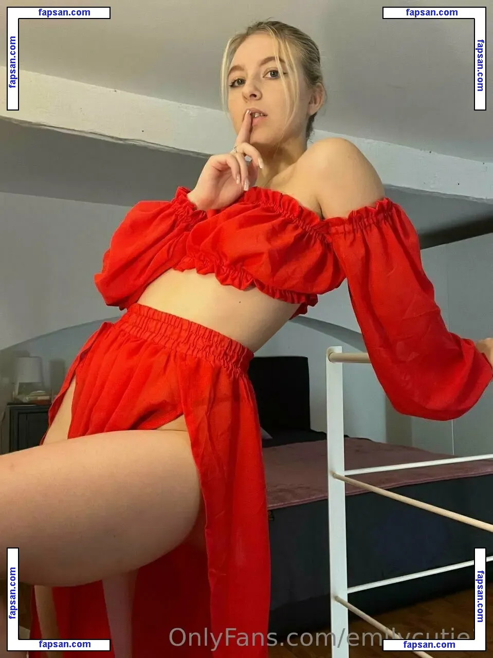 emilycutie1 nude photo #0064 from OnlyFans