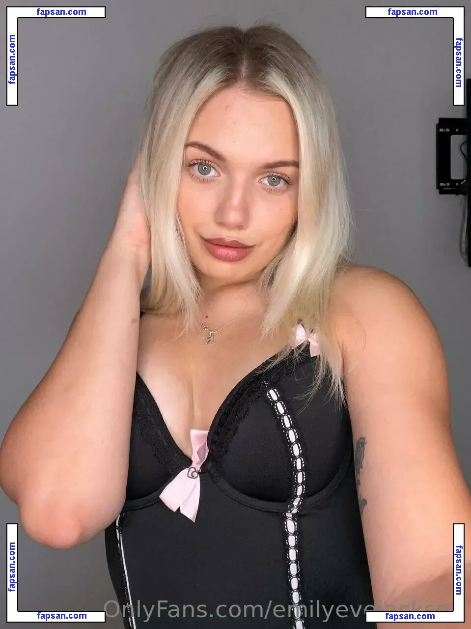 emilyevejackson / emilyijackson nude photo #0021 from OnlyFans