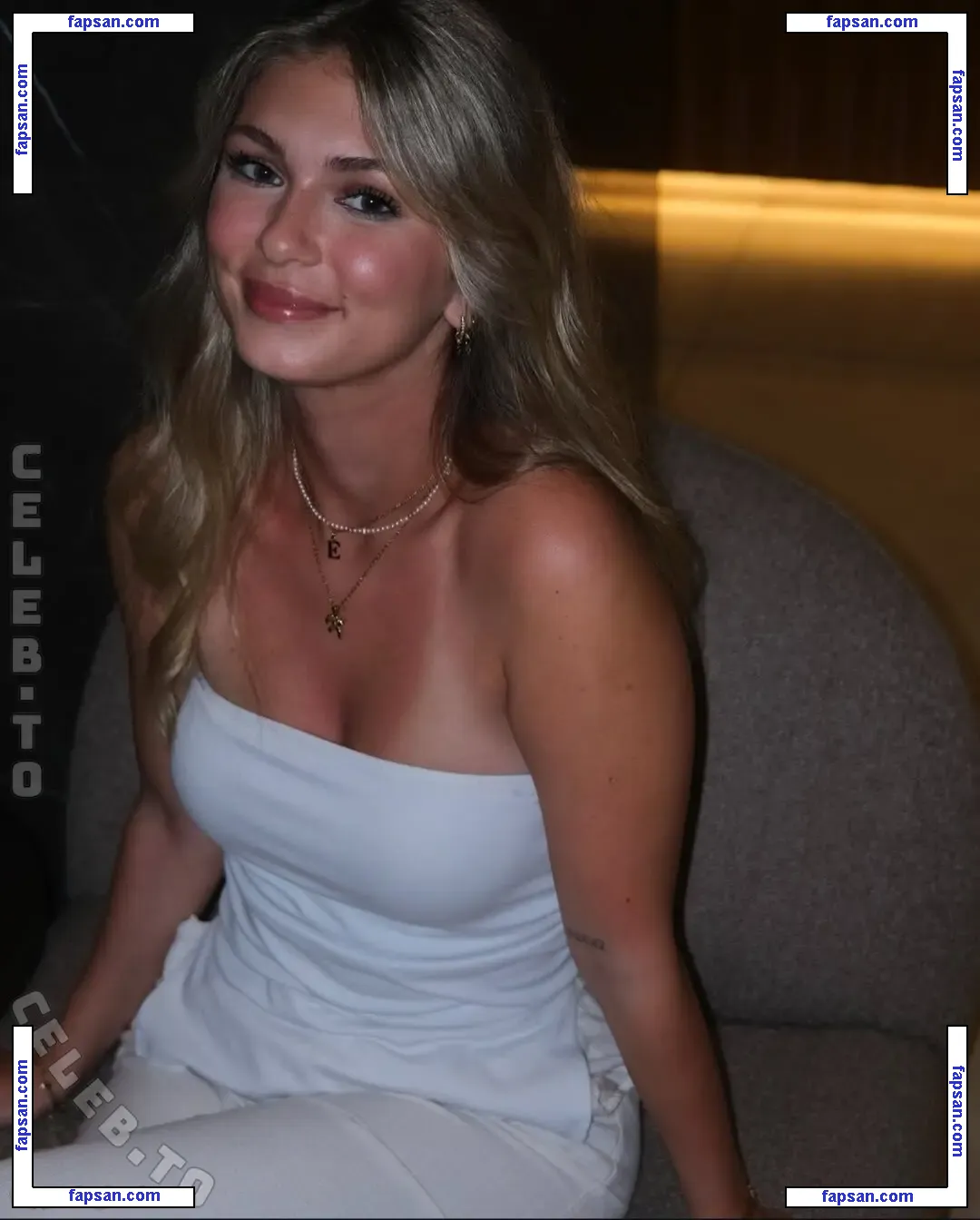 Emilylior nude photo #0039 from OnlyFans