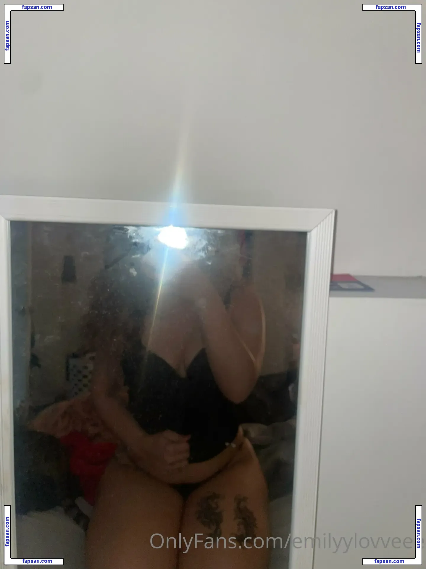 emilyylovveee nude photo #0030 from OnlyFans