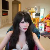 emiru.jpg голая #0007