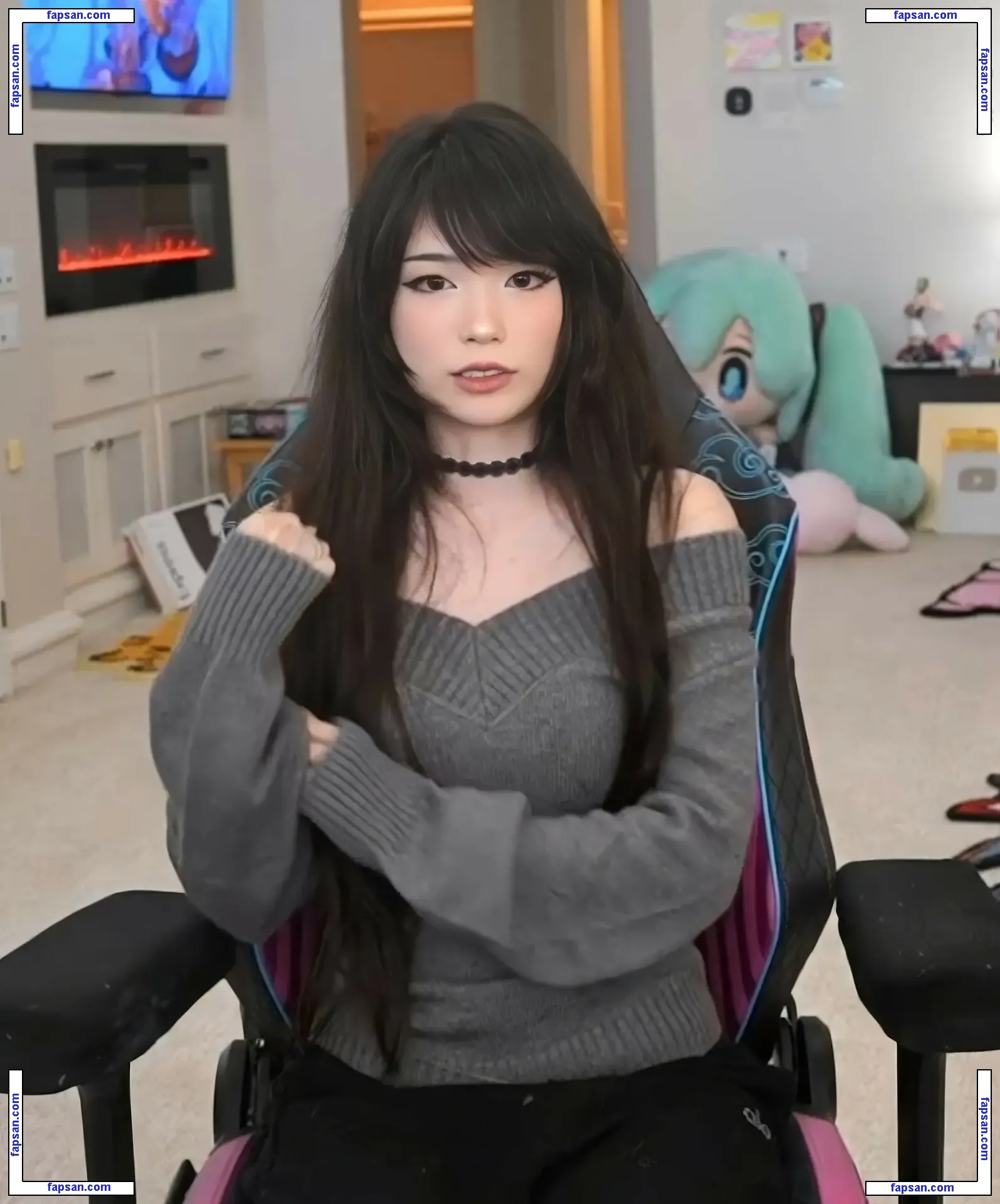 Emiru nude photo #0127 from OnlyFans