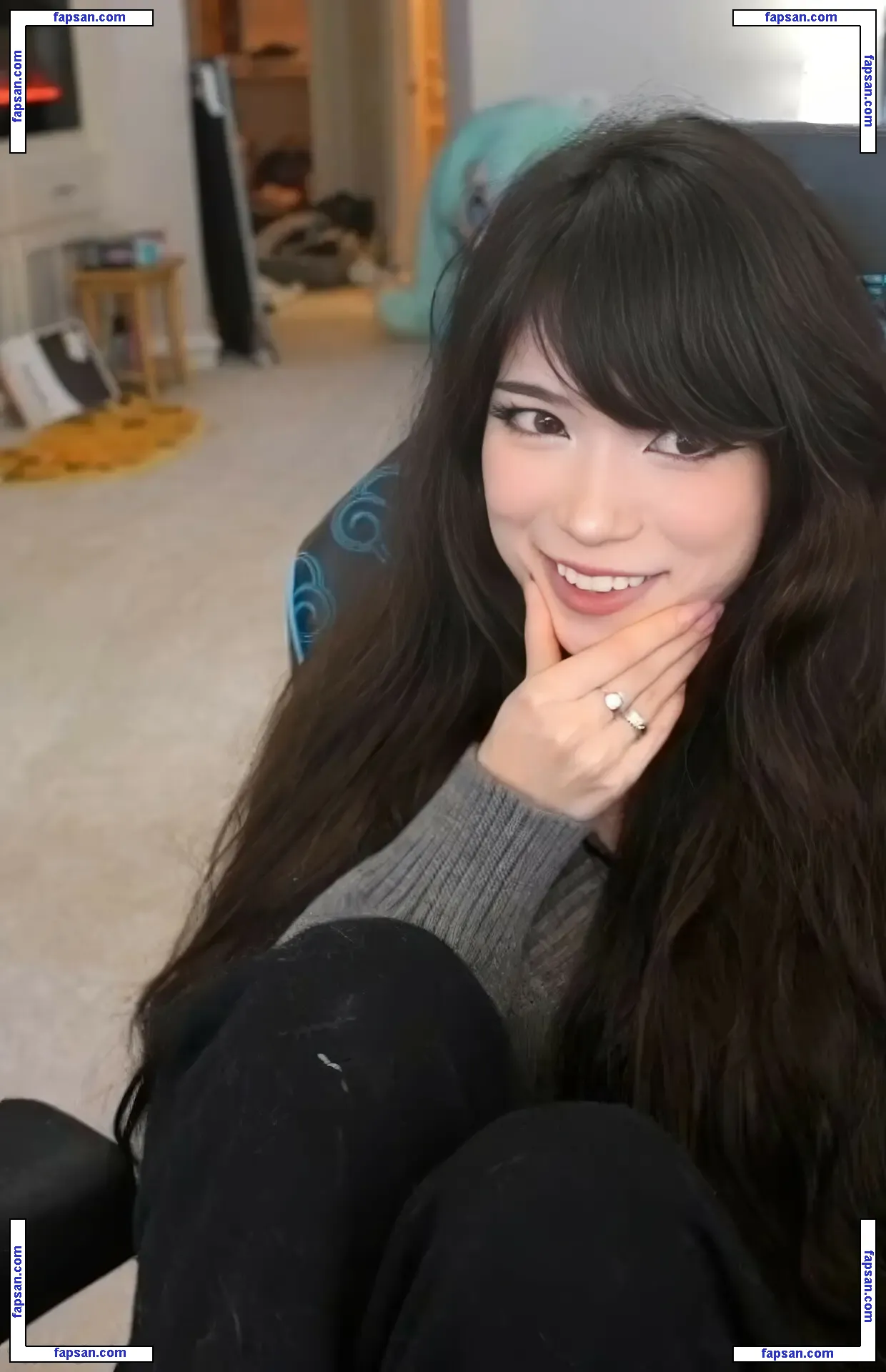 Emiru nude photo #0131 from OnlyFans
