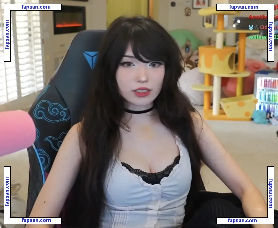 Emiru nude photo #0184 from OnlyFans