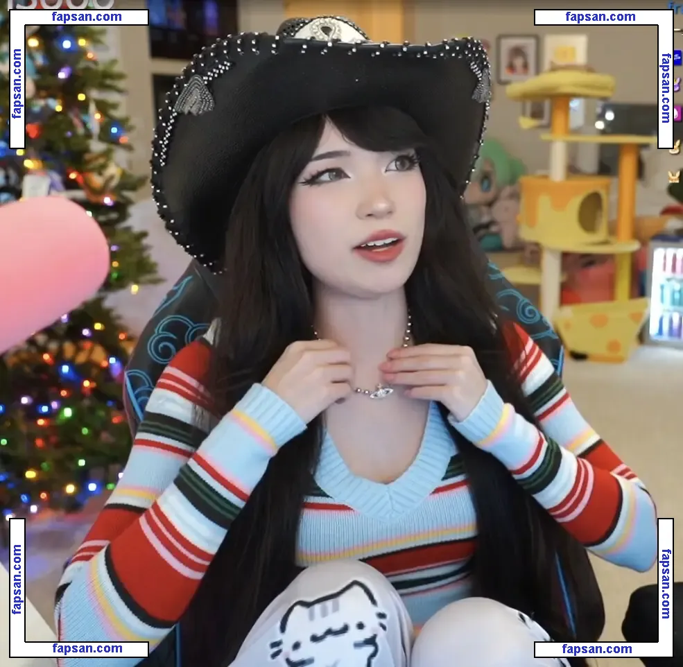 Emiru голая фото #0214 с Онлифанс