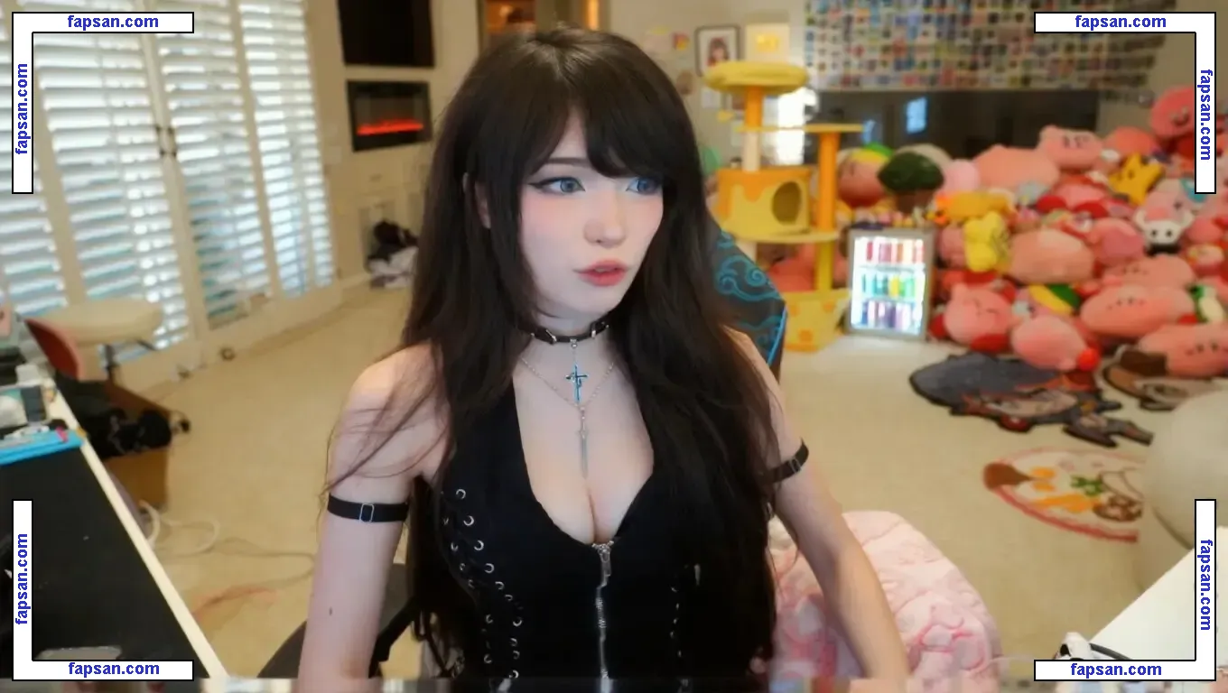 Emiru nude photo #0263 from OnlyFans