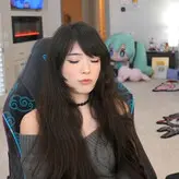 Emiru nude #0125
