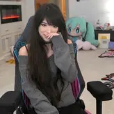 Emiru nude #0136