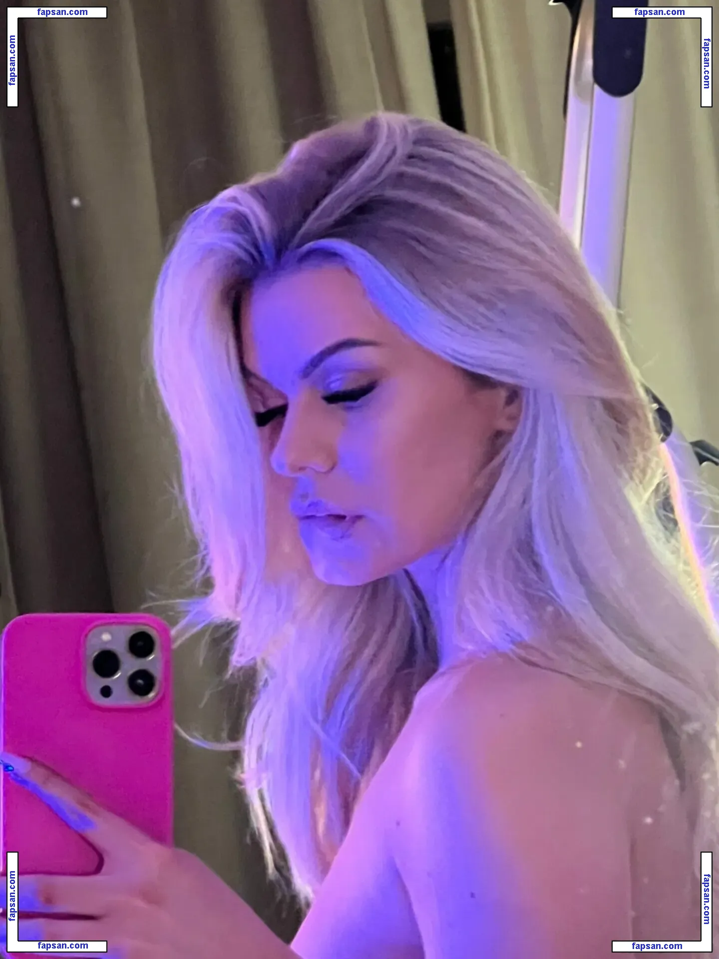 emisecret nude photo #0007 from OnlyFans