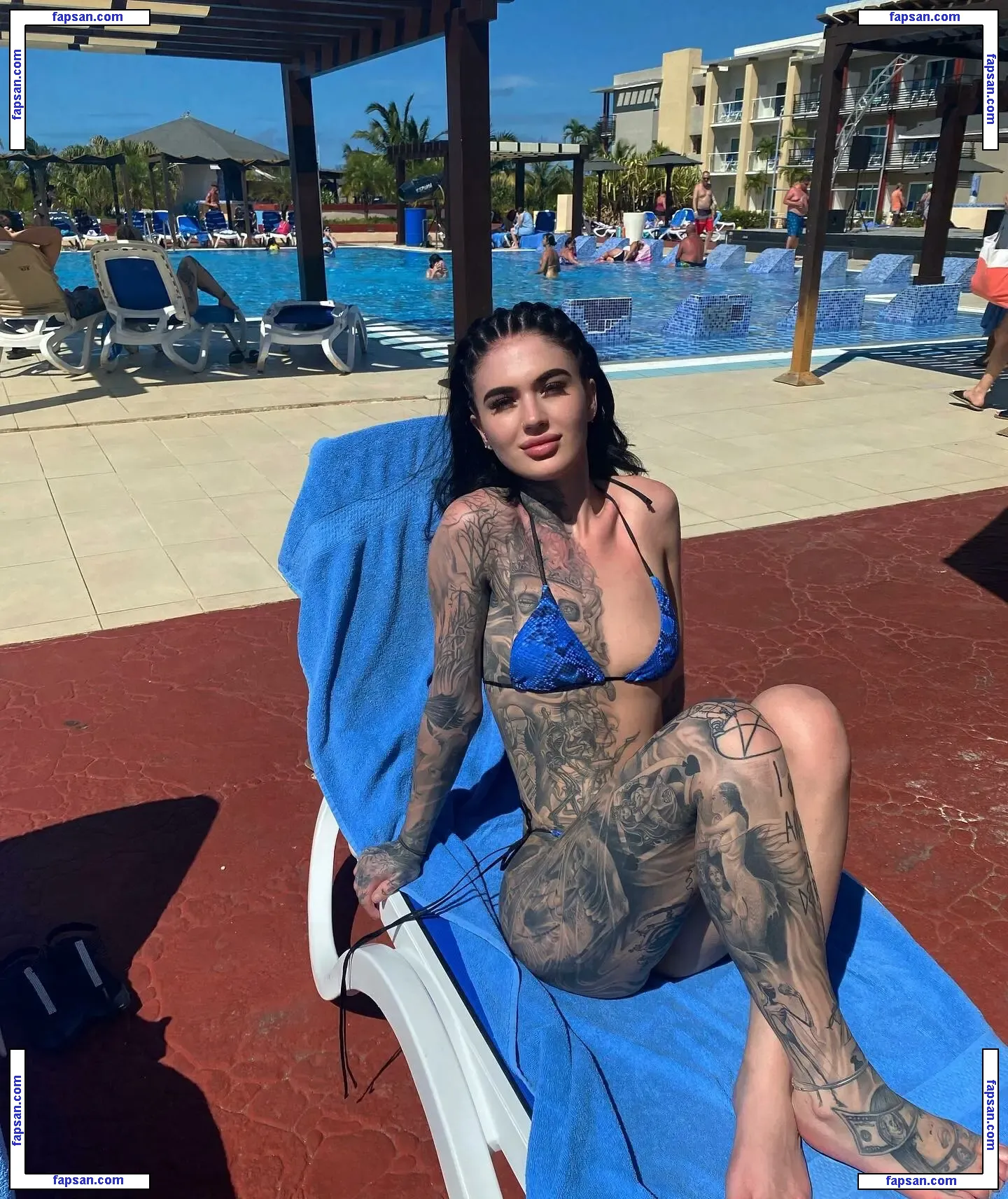 emisguilty nude photo #0003 from OnlyFans