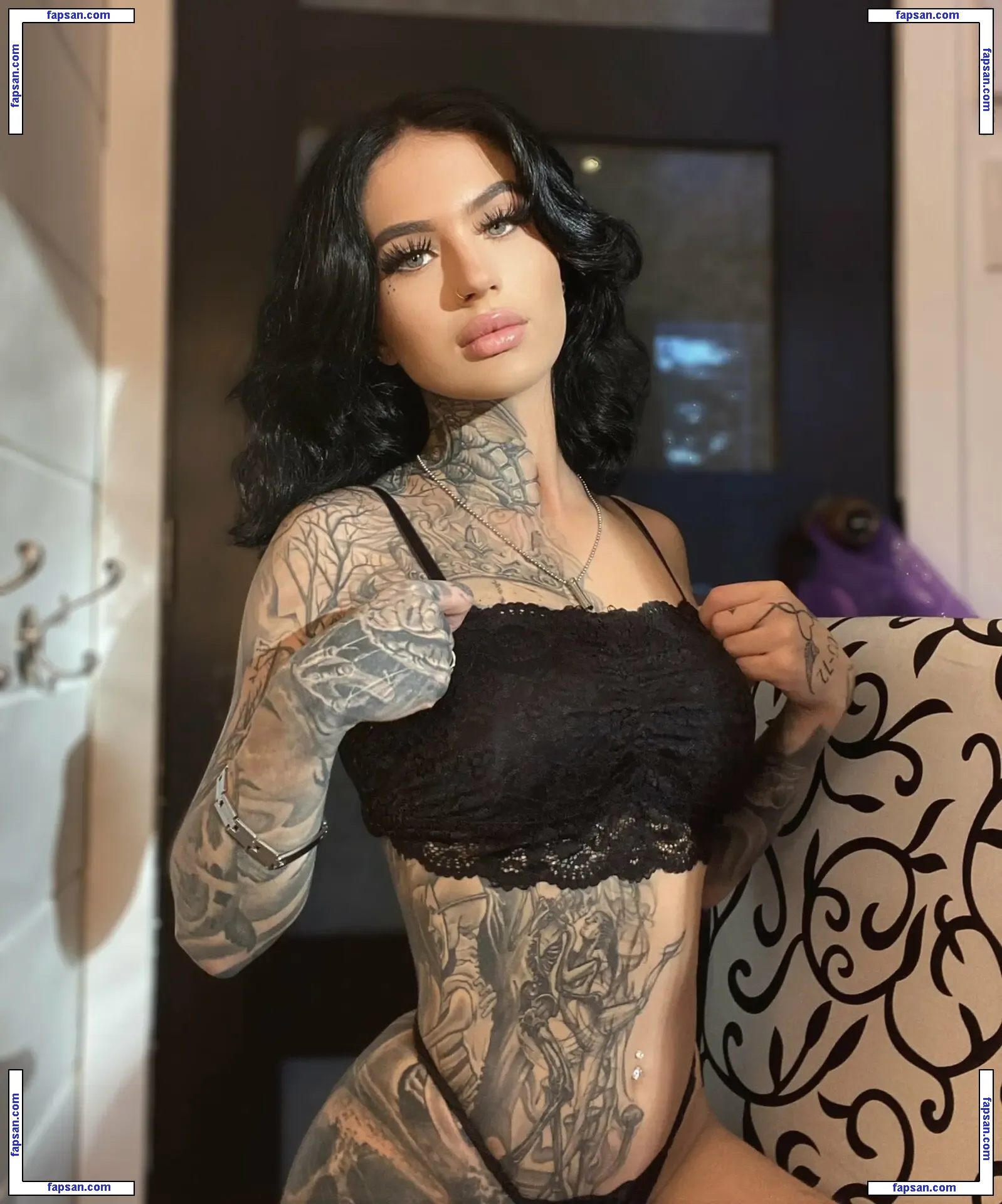 emisguilty nude photo #0008 from OnlyFans