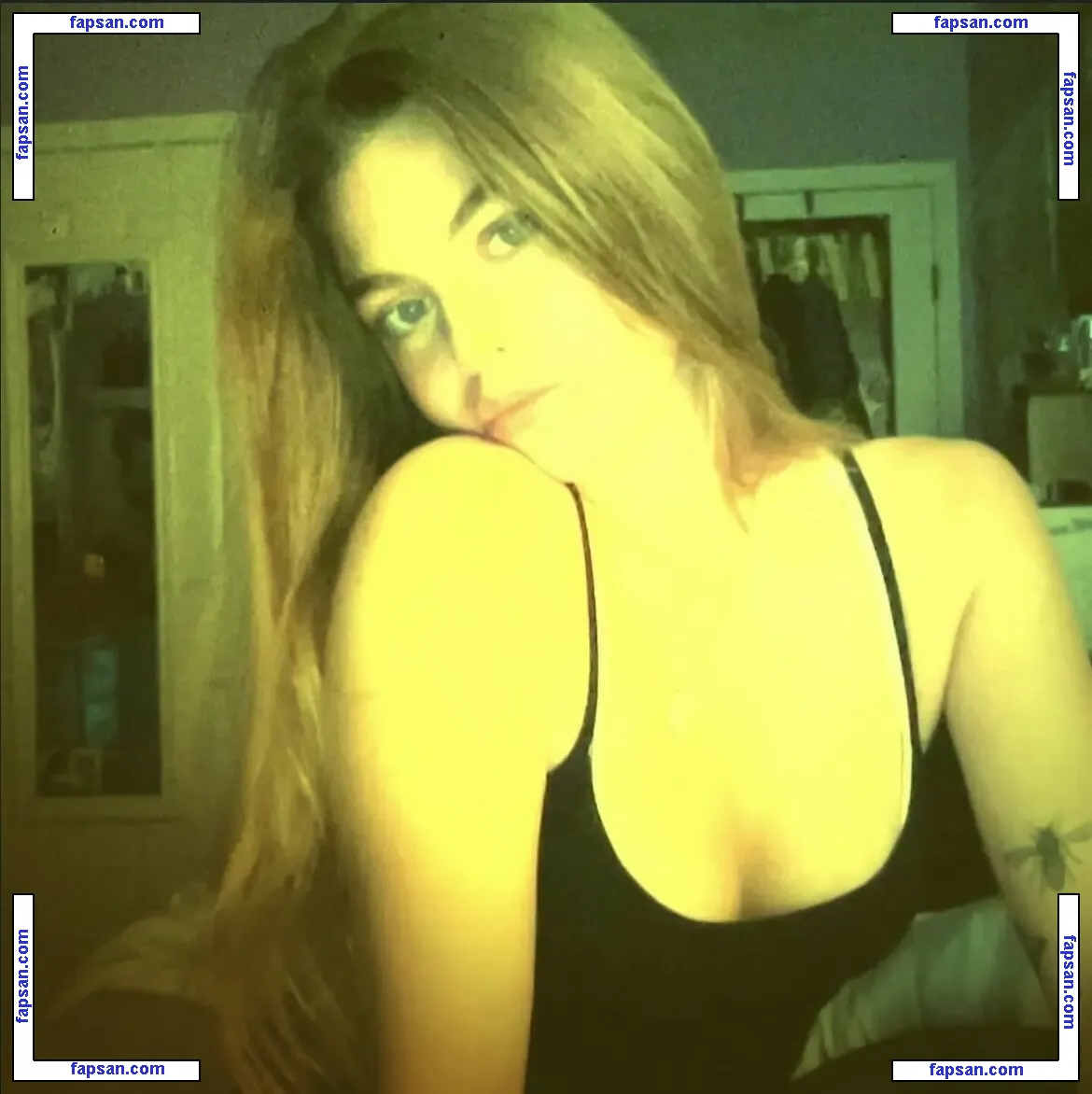 Emma Beardsley nude photo #0009 from OnlyFans