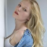 Emma Bell голая #0004