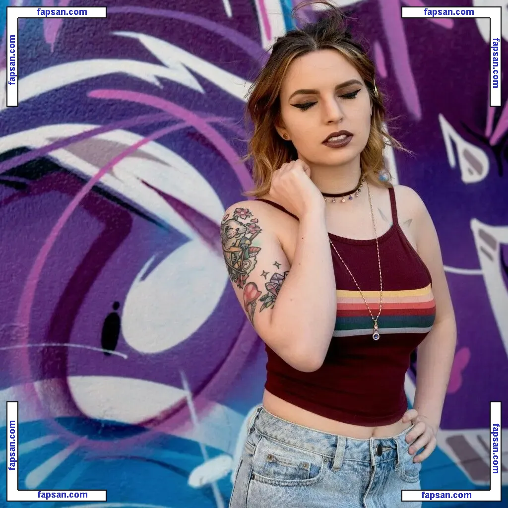 Emma Blackery nude photo #0010 from OnlyFans