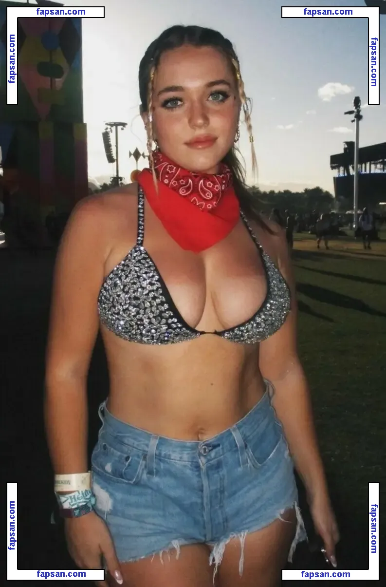 Emma Borin голая фото #0016 с Онлифанс