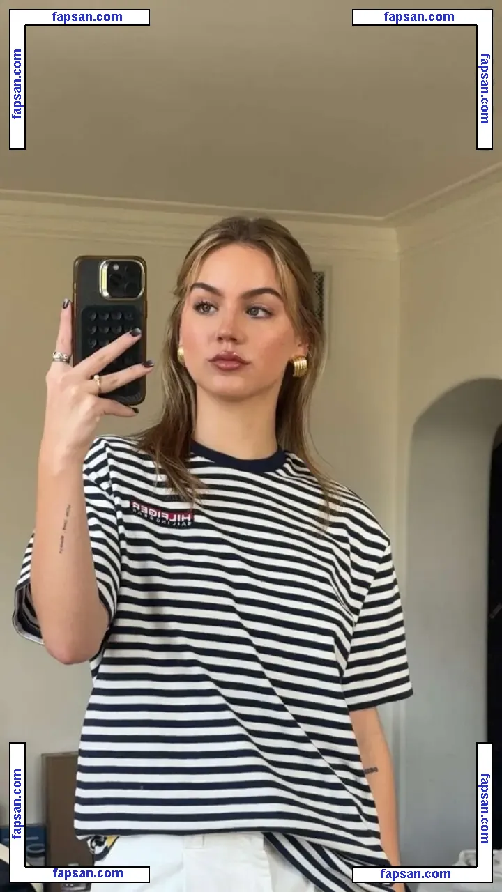 Emma Brooks nude photo #1224 from OnlyFans