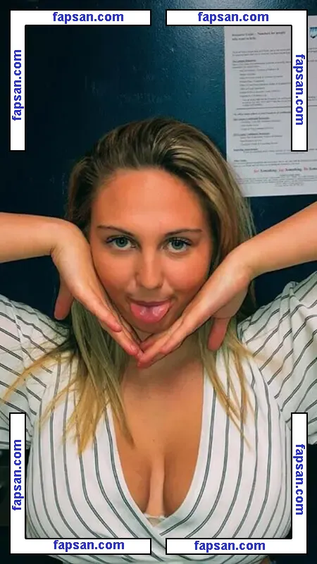 Emma Burzynski nude photo #0019 from OnlyFans