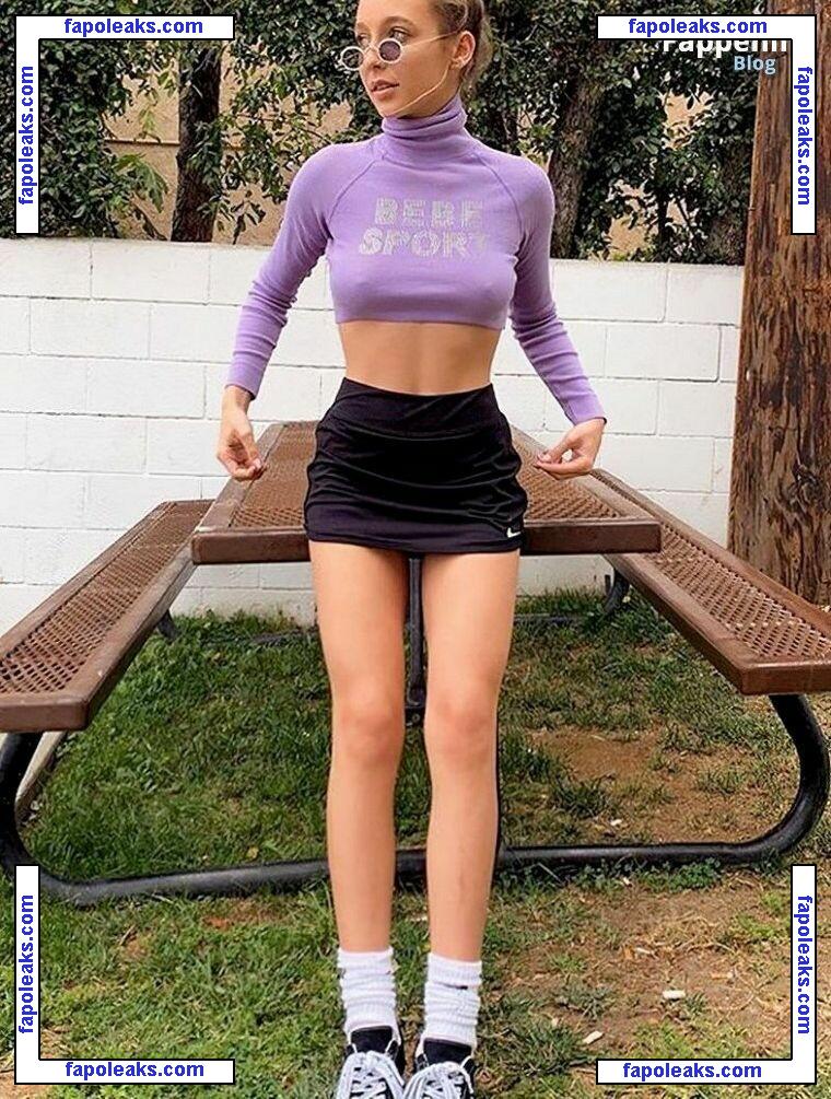 Emma Chamberlain / emmachamberlain nude photo #0184 from OnlyFans