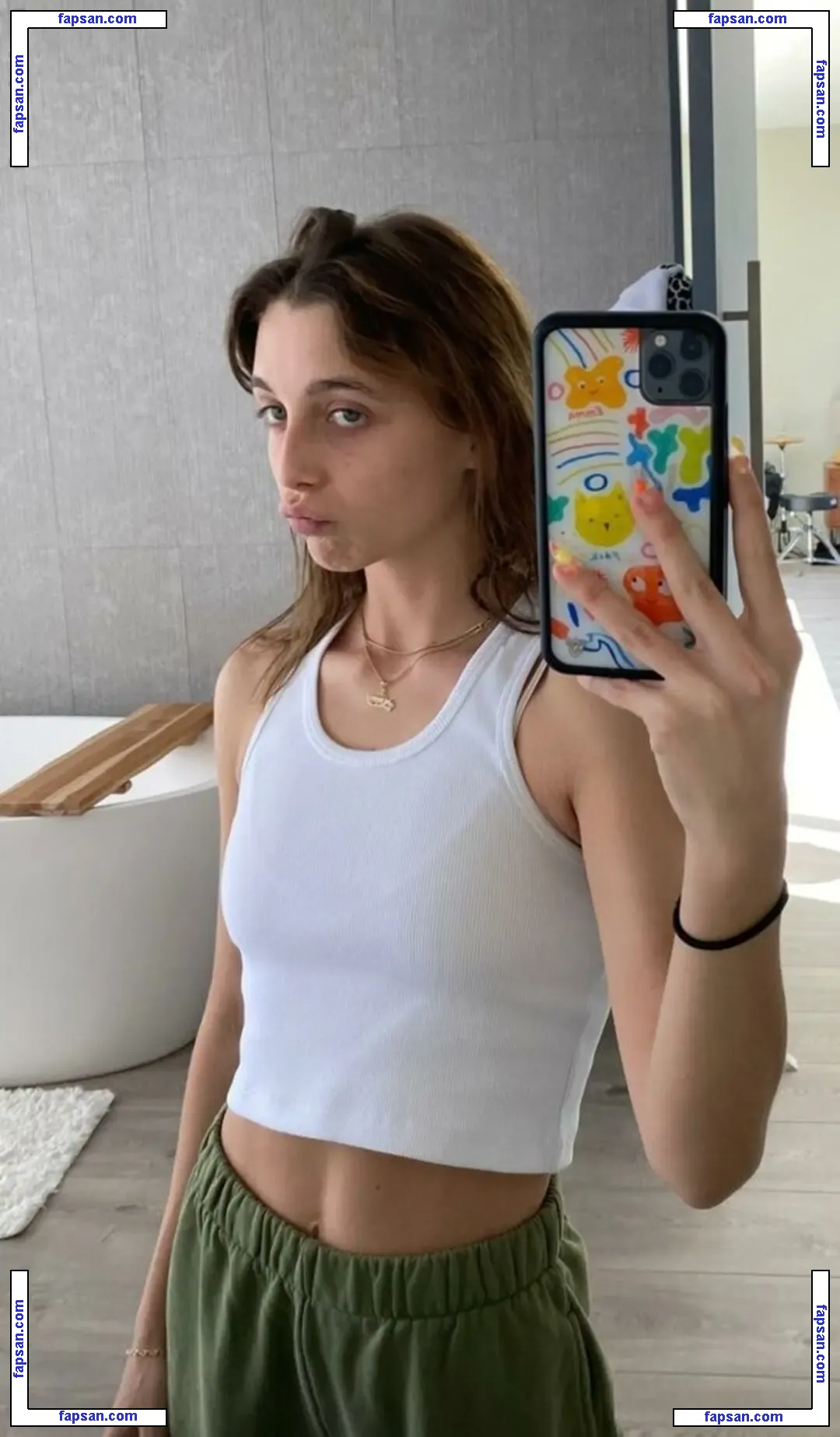 Emma Chamberlain nude photo #0302 from OnlyFans