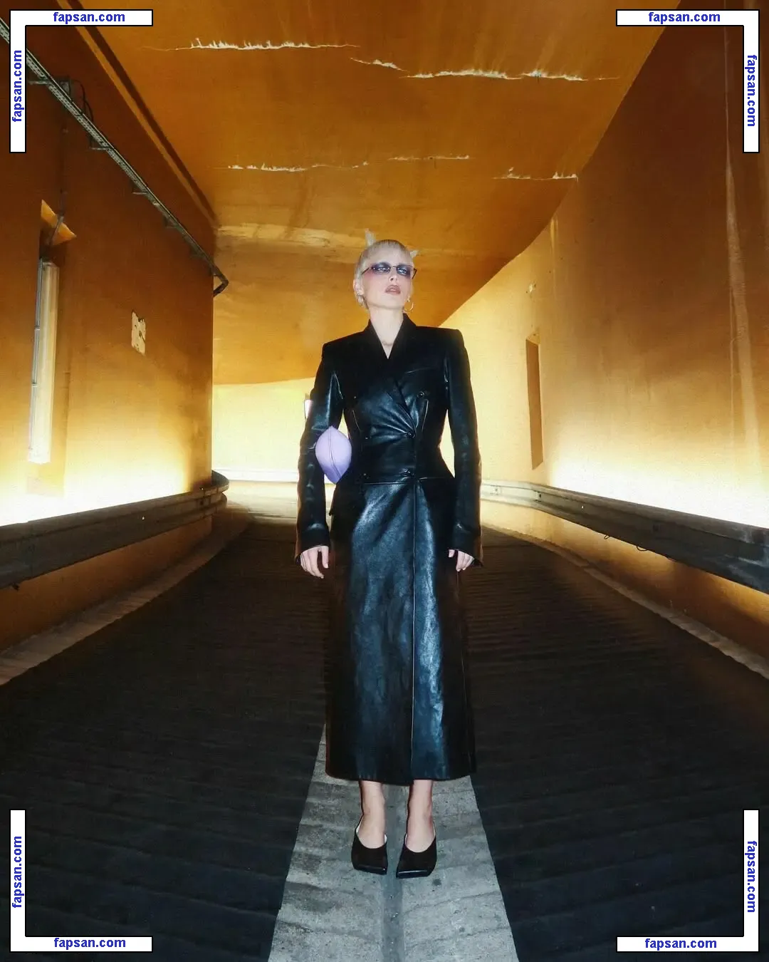 Emma Chamberlain nude photo #0328 from OnlyFans