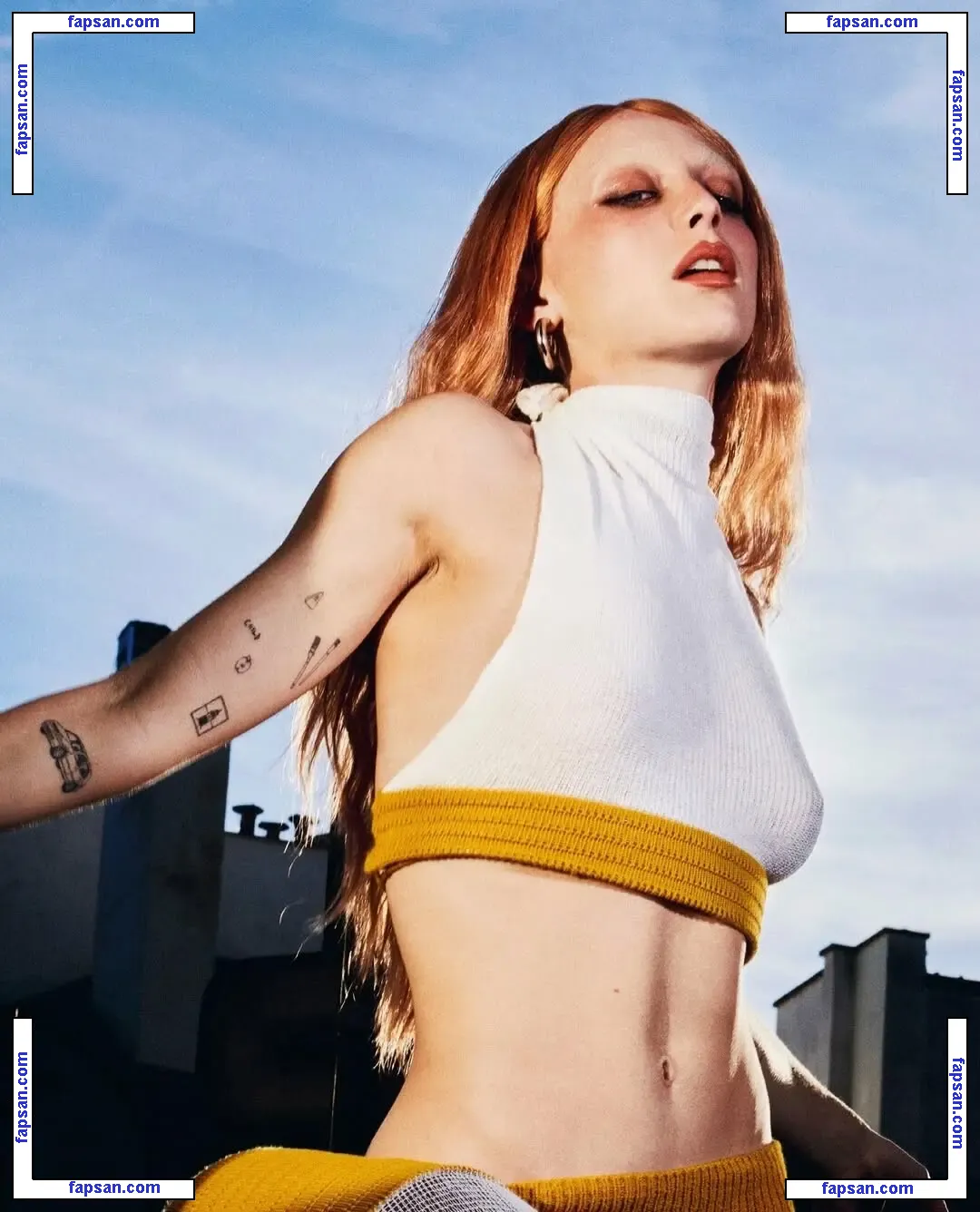 Emma Chamberlain nude photo #0342 from OnlyFans