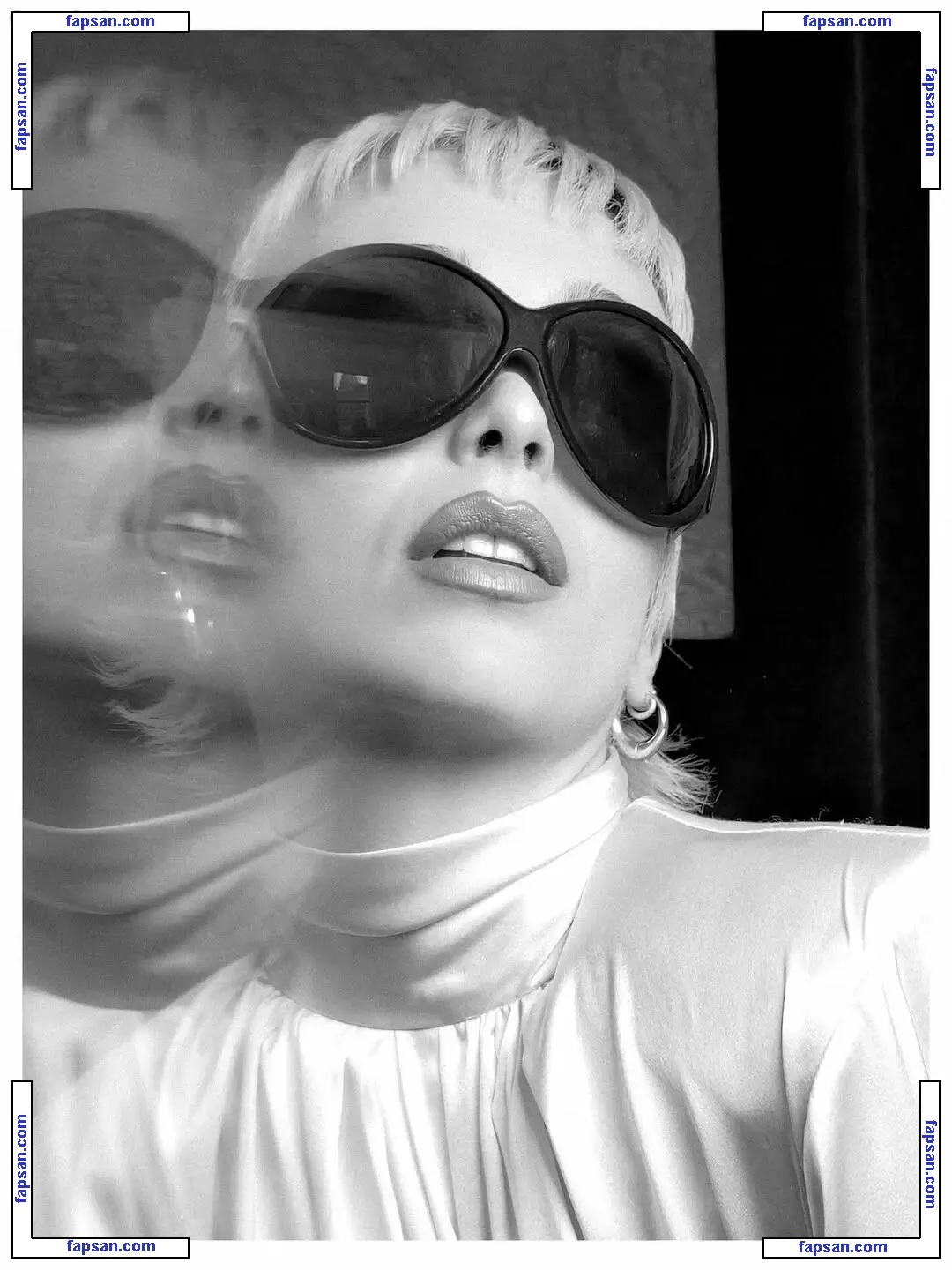 Emma Chamberlain nude photo #0363 from OnlyFans