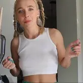 Emma Chamberlain голая #0096