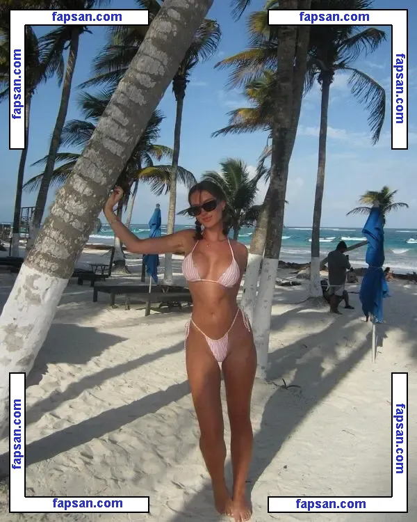 Emma Coleman nude photo #0003 from OnlyFans