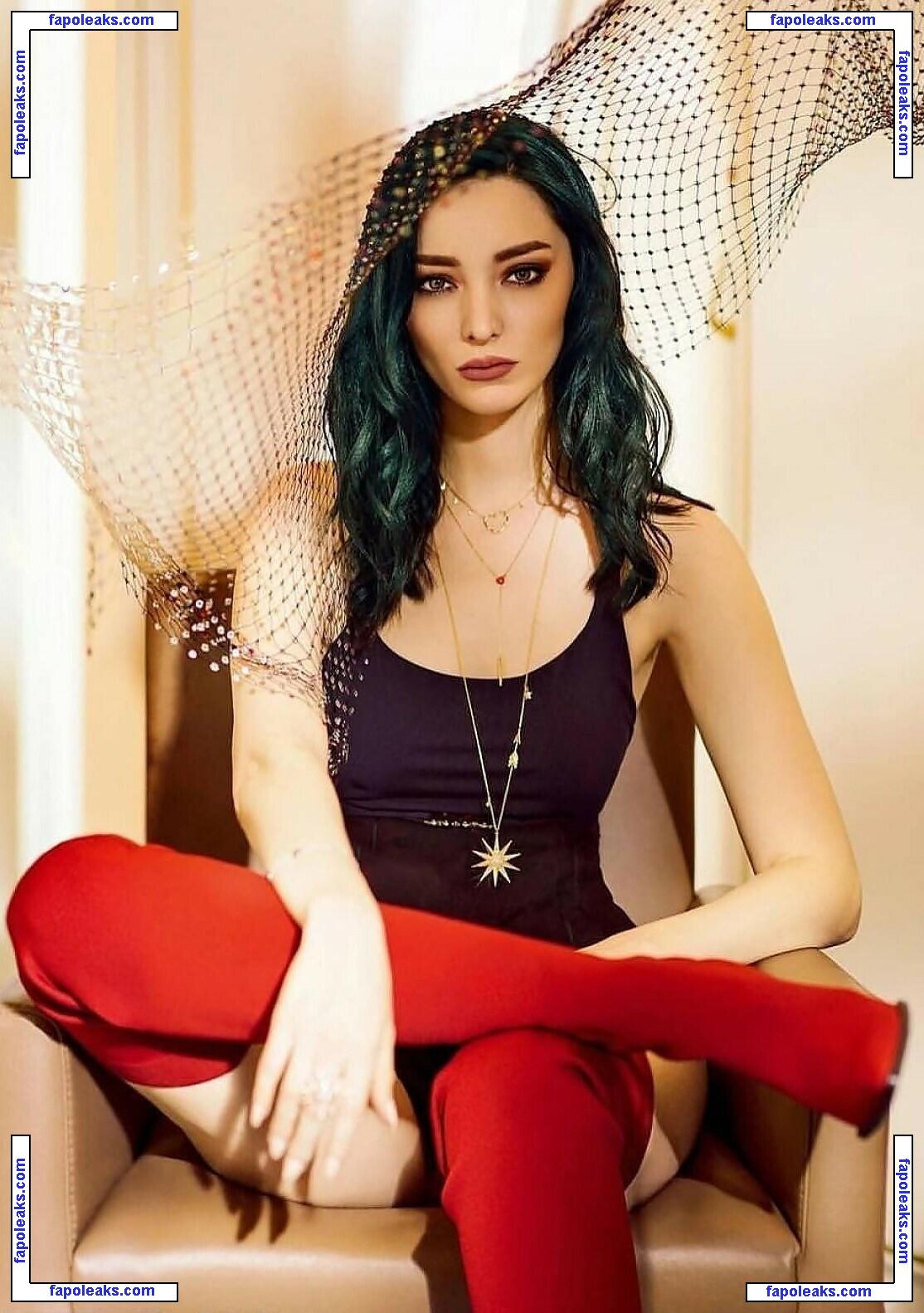 Emma Dumont / emmadumont nude photo #0125 from OnlyFans