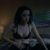 Emma Dumont nude #0108