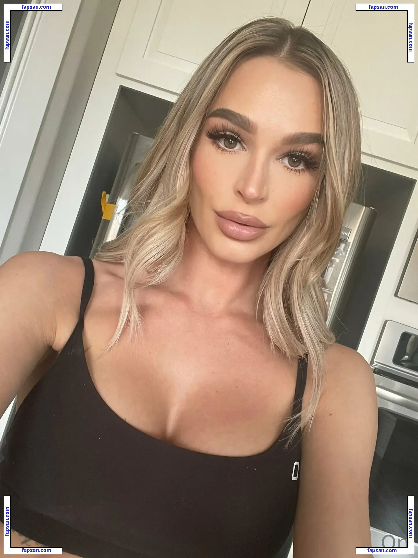 Emma Hix nude photo #0192 from OnlyFans