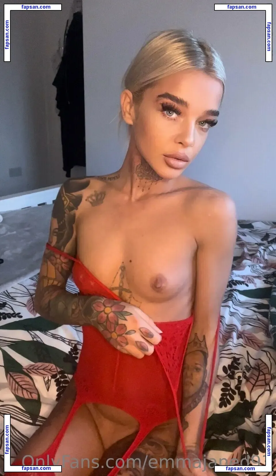 Emma Jane Donald nude photo #0027 from OnlyFans