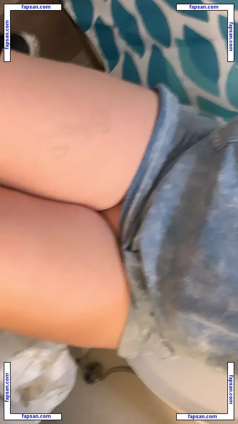 Emma Kelley nude photo #0020 from OnlyFans