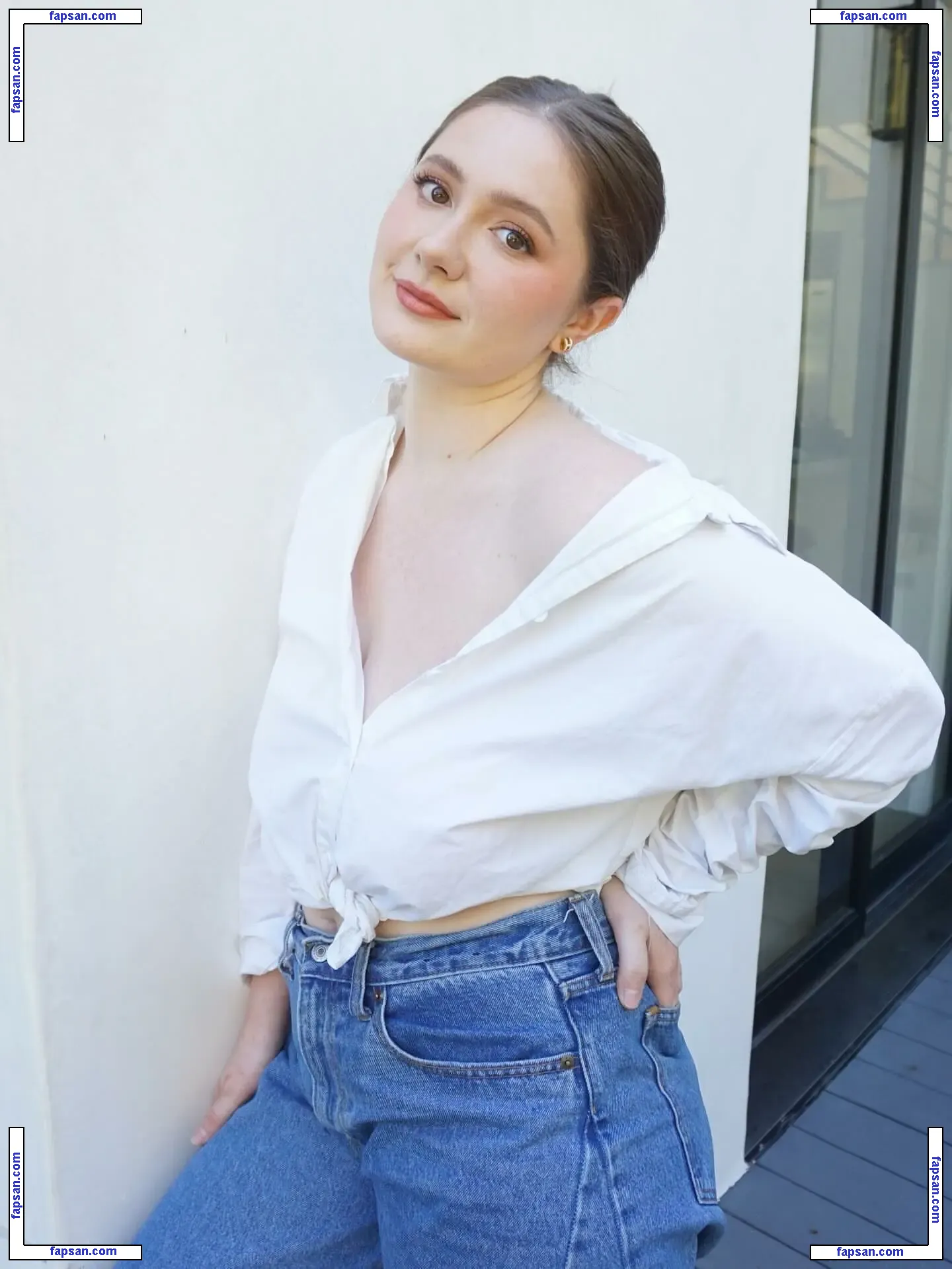Emma Kenney nude photo #0004 from OnlyFans