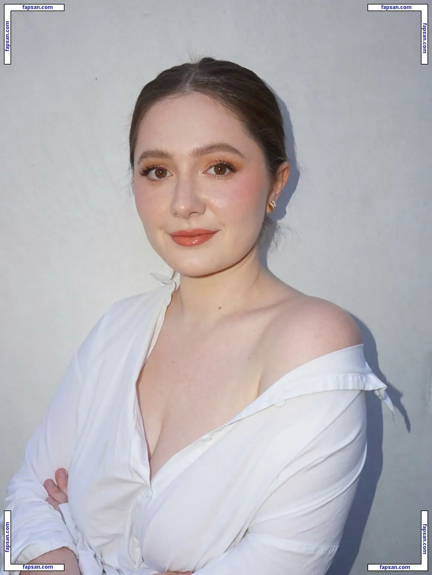 Emma Kenney nude photo #0007 from OnlyFans