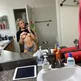 Emma Moore nude #0005