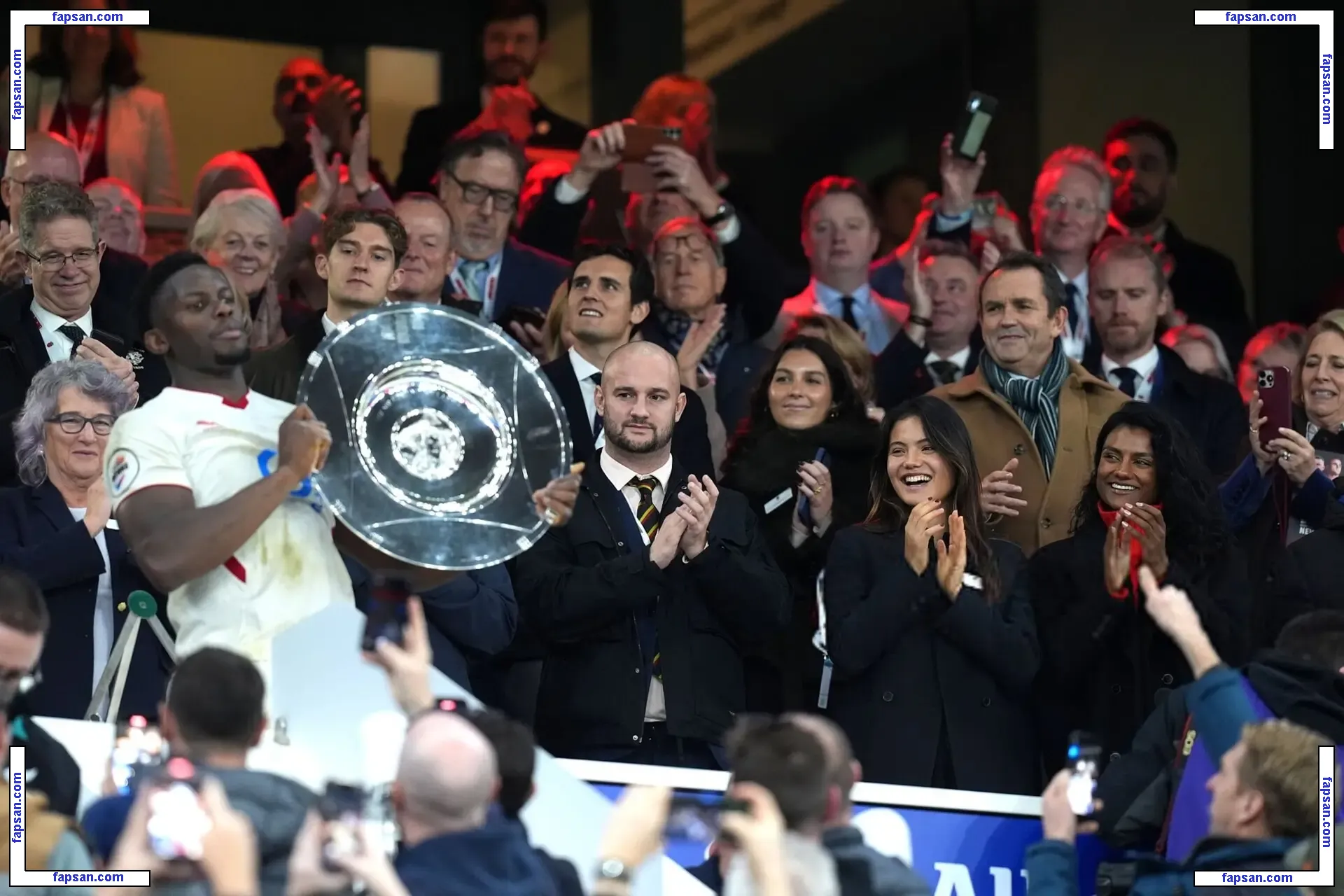 Emma Raducanu голая фото #0234 с Онлифанс