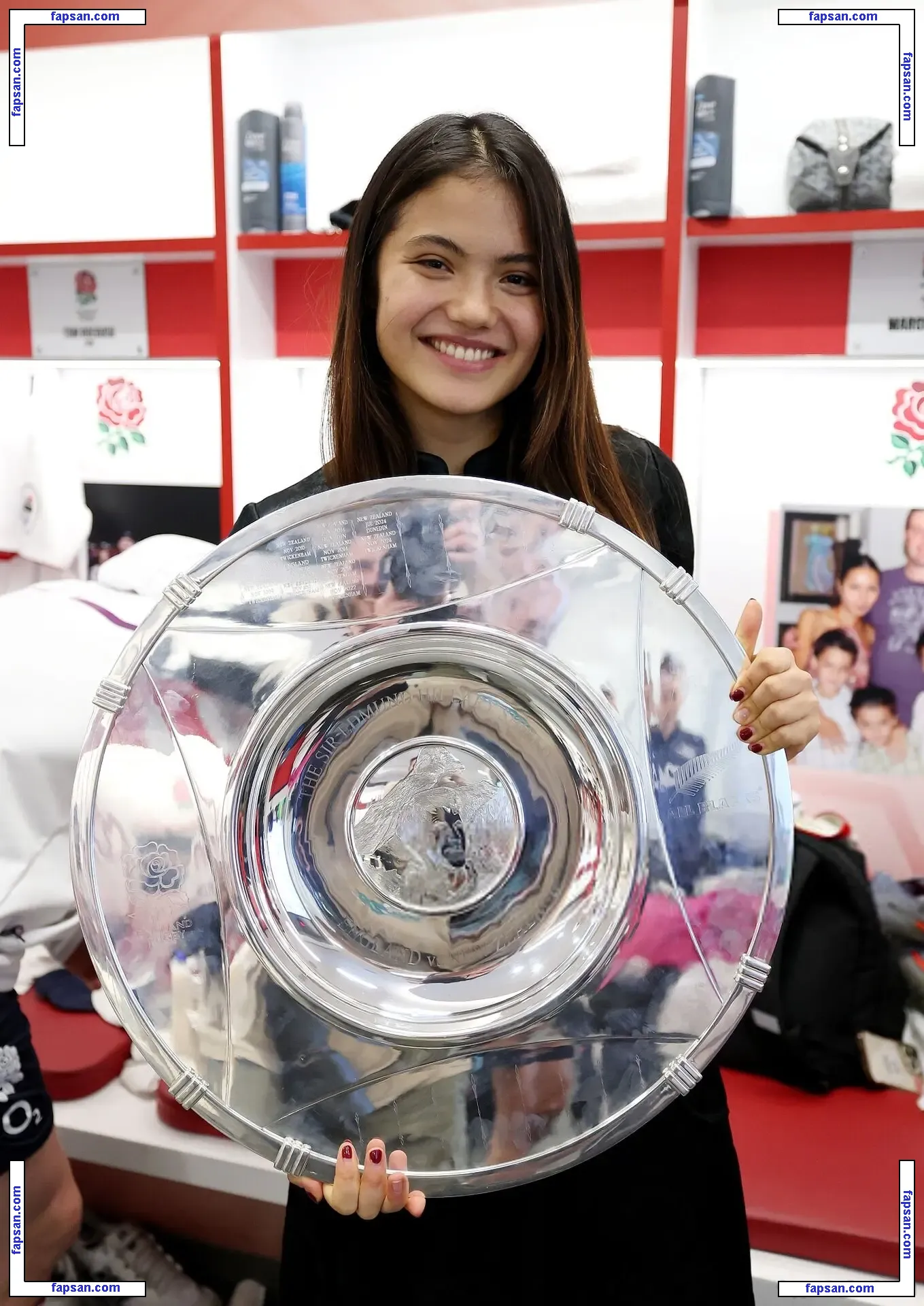 Emma Raducanu голая фото #0235 с Онлифанс